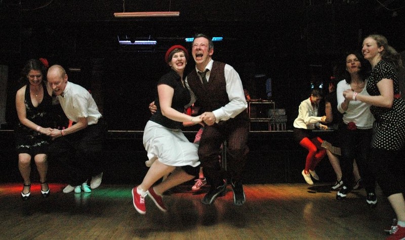 Swing Sunday with Molly & the Kings and Swing Danc at No.1 Harbourside
