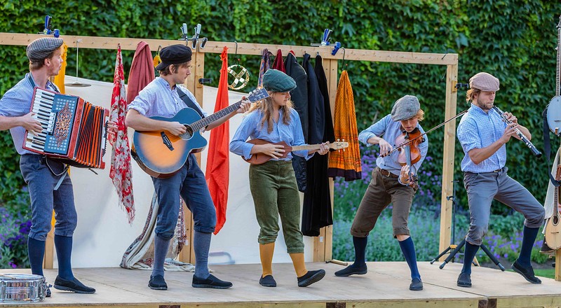 Much Ado About Nothing - The Three Inch Fools at Windmill Hill City Farm